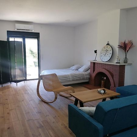 Maison Loft Dans Ancienne Ferme มงโตบ็อง ภายนอก รูปภาพ